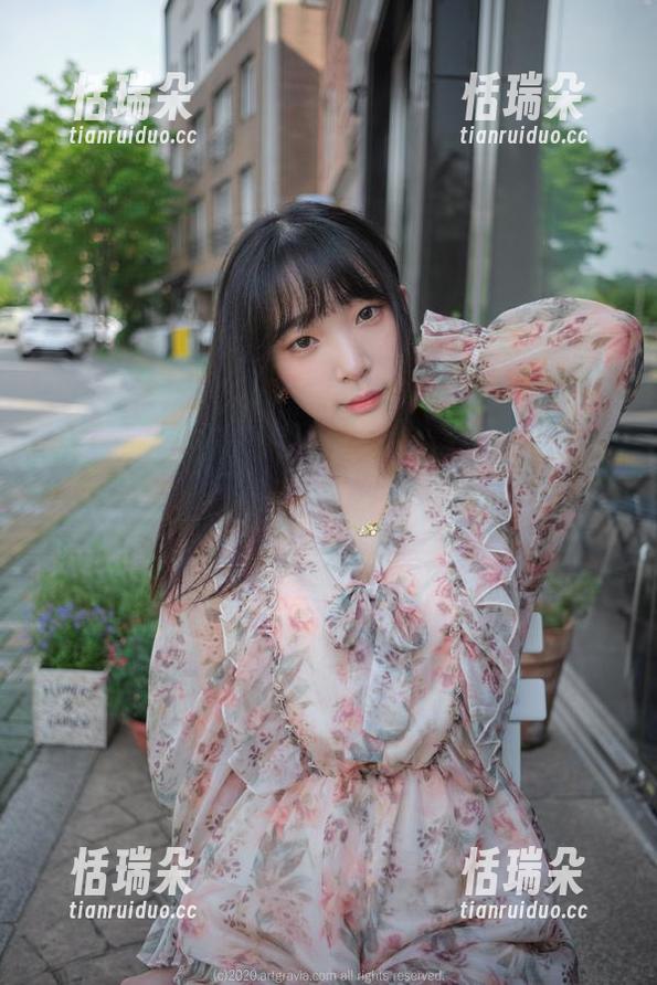 Kang Inkyung Kang Inkyung的白裙如诗,原图当壁纸的思想开始发酵...